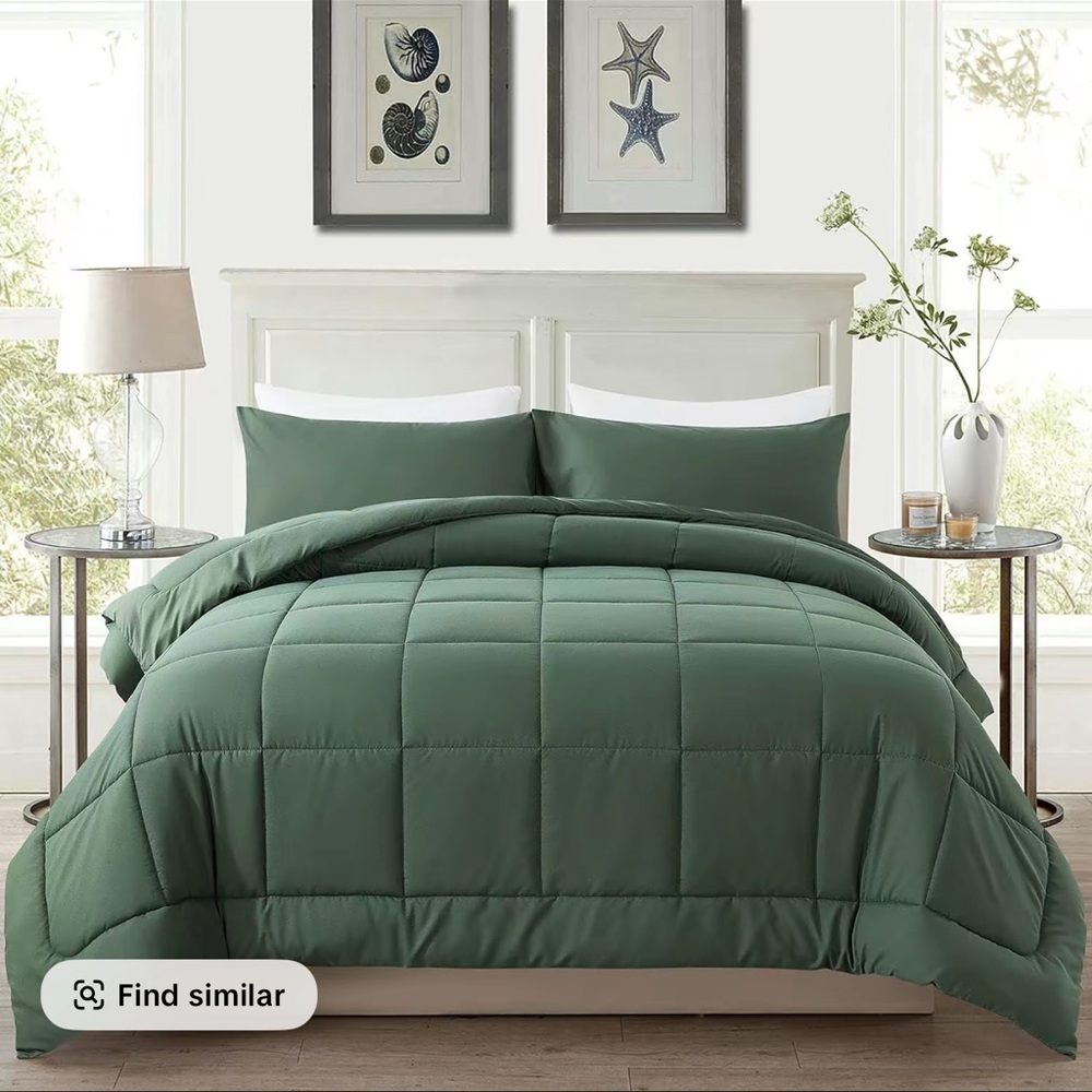 Elegant Forest Green Comforter Set
